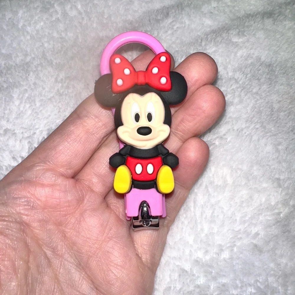 NIB Cute Mickey/Minnie Kids Nail Clippers